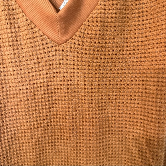 Adreamly Women’s Long Sleeve Deep V-Neck Waffle Knit Burnt Orange Top Sz XL GUC - Picture 6 of 8